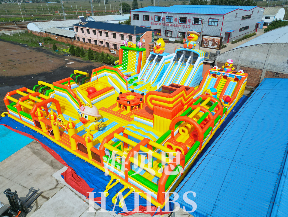 狂歡鴨城堡樂園