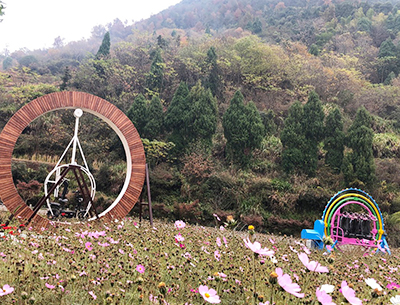 浙江臺州南坪旅游景區(qū)太空飛環(huán)，360°旋轉(zhuǎn)單車
