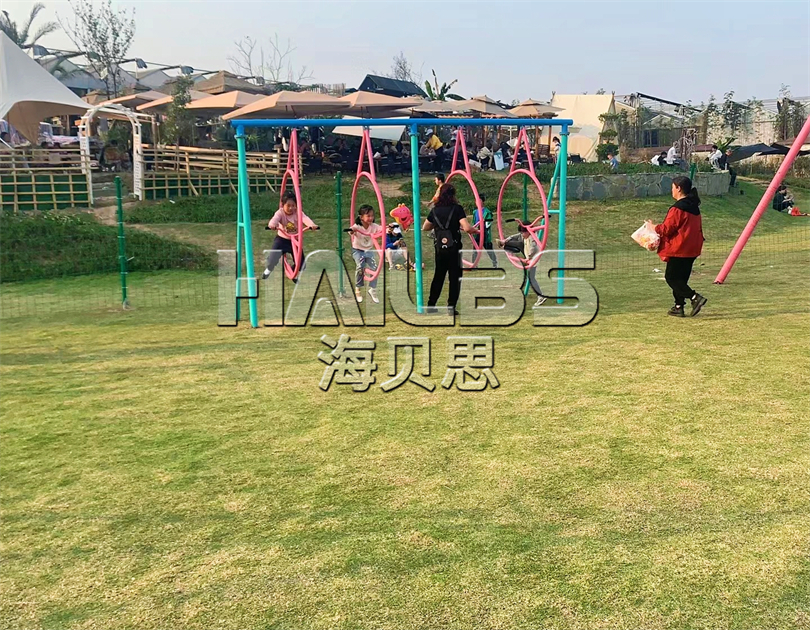 重慶鮮花港公園無動力樂園經(jīng)營現(xiàn)場